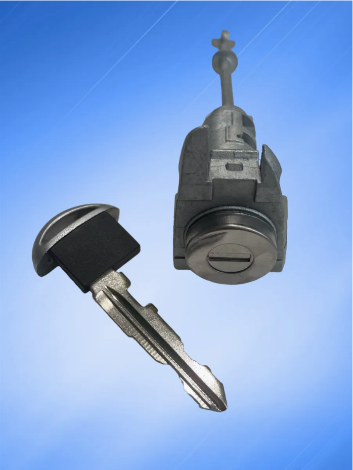 Личинка замка водительской двери для Mazda